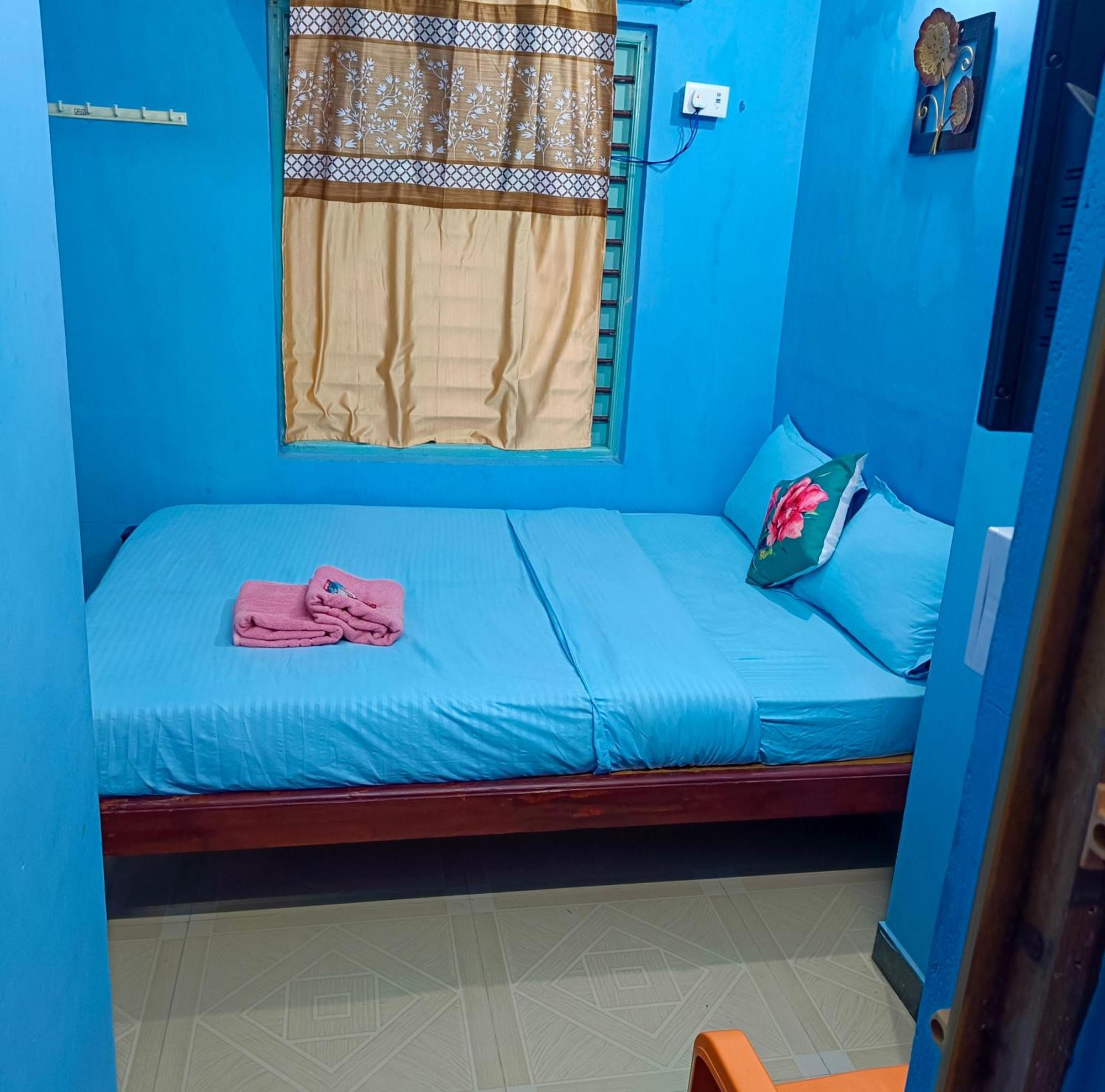 Blue Waves Homestay Puducherry Exterior foto