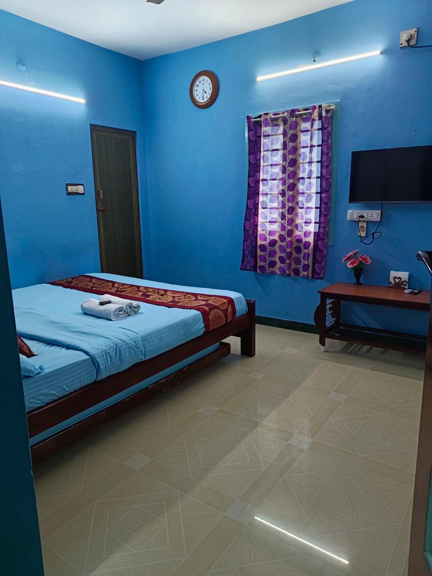 Blue Waves Homestay Puducherry Exterior foto